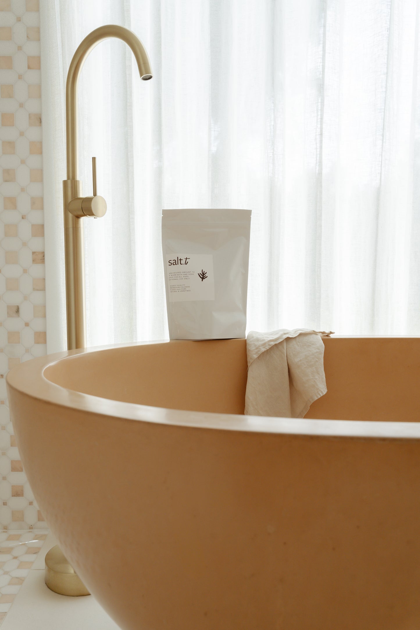 Magnesium chloride muscle recovery soak